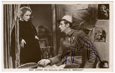 (Entertainment/Movie & Music) Gary Cooper (1901 - 1961) - Photograph with autograph signature