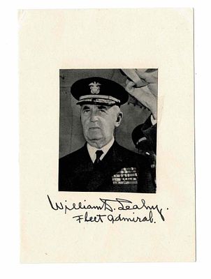 HISTORY - LEAHY William Daniel (1875 - 1959) - Signed printed photograph