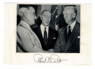 HISTORY - LOVETT Robert (1895 - 1986) - Signed printed photograph