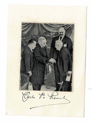 HISTORY - ROMULO Carlos P. (1899 - 1985) - Signed printed photograph