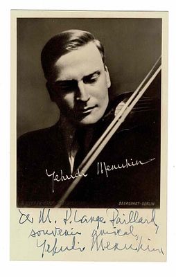 MUSIC - MENUHIN Yehudi (1916 - 1999) - Postcard autograph dedication signed